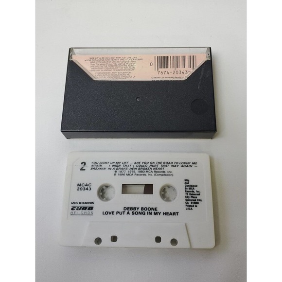 1986 DEBBY BOONE Love Put A Song In My Heart CASSETTE MCAC-20343 - Picture 2 of 3